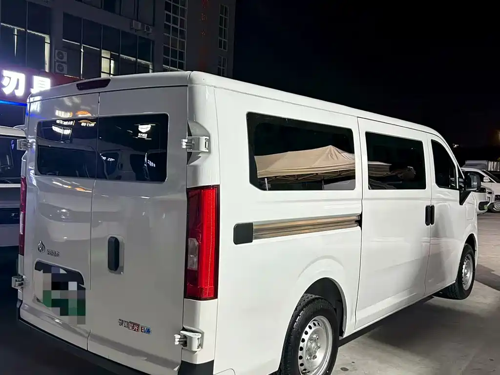 Kuayue 跨越星光 EV — миниатюра 5