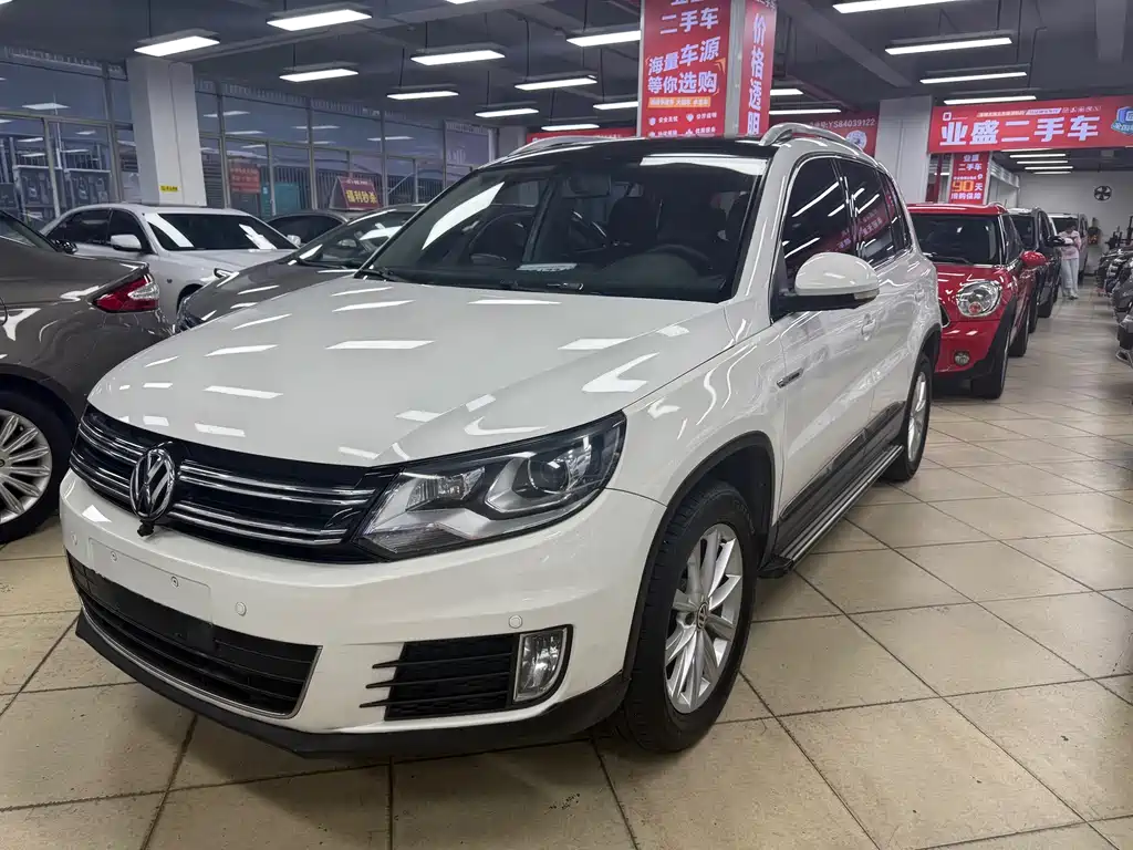 Volkswagen Tiguan — миниатюра 2