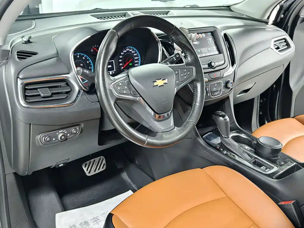Chevrolet Equinox — миниатюра 13
