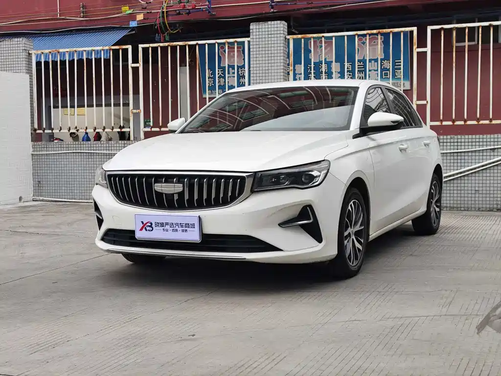 Geely Emgrand 2024