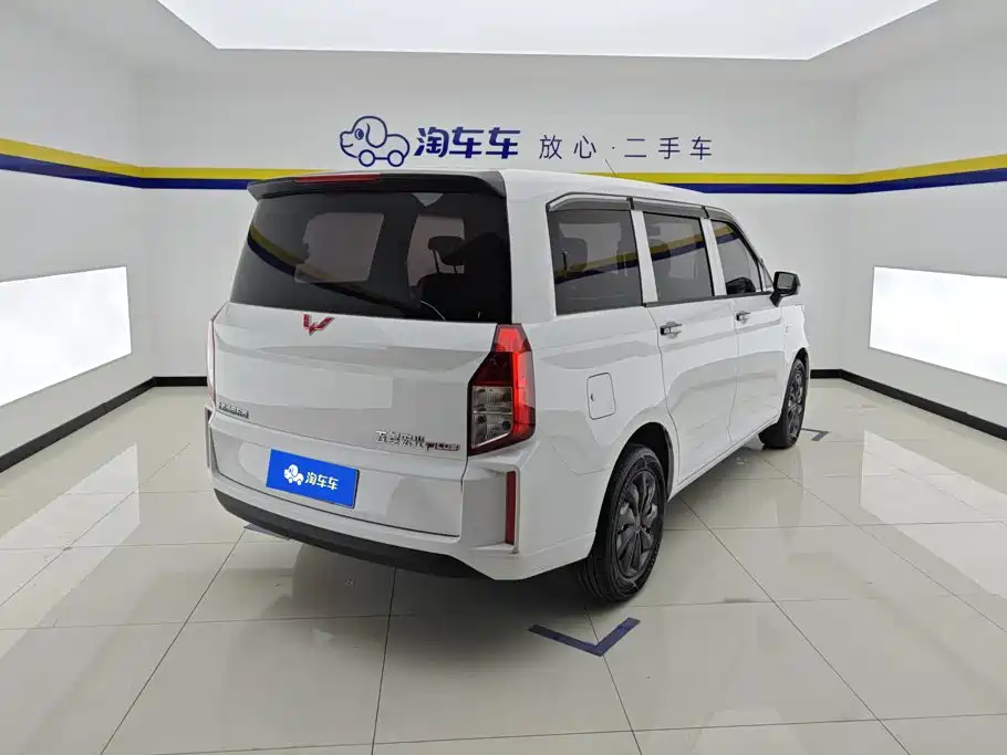 Wuling Hongguang PLUS — миниатюра 3