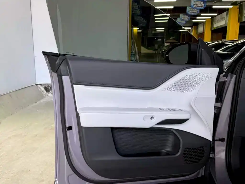 XPeng G6 — миниатюра 8