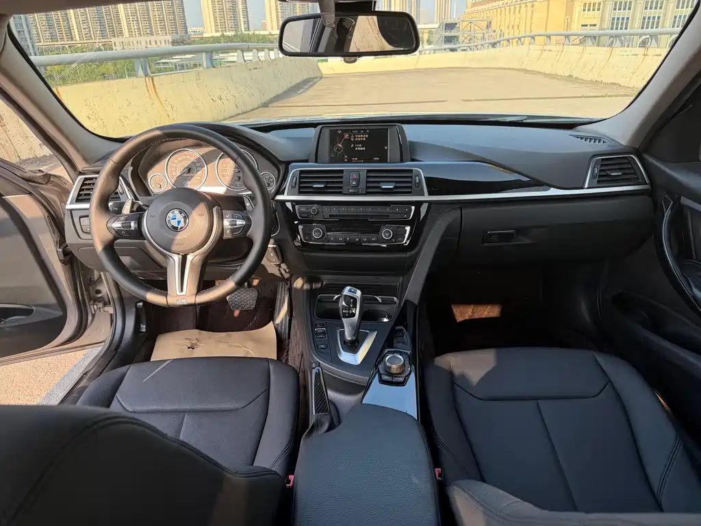 BMW 3 Series — миниатюра 7