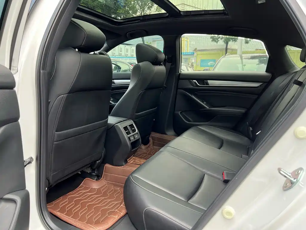 Honda Inspire — миниатюра 6