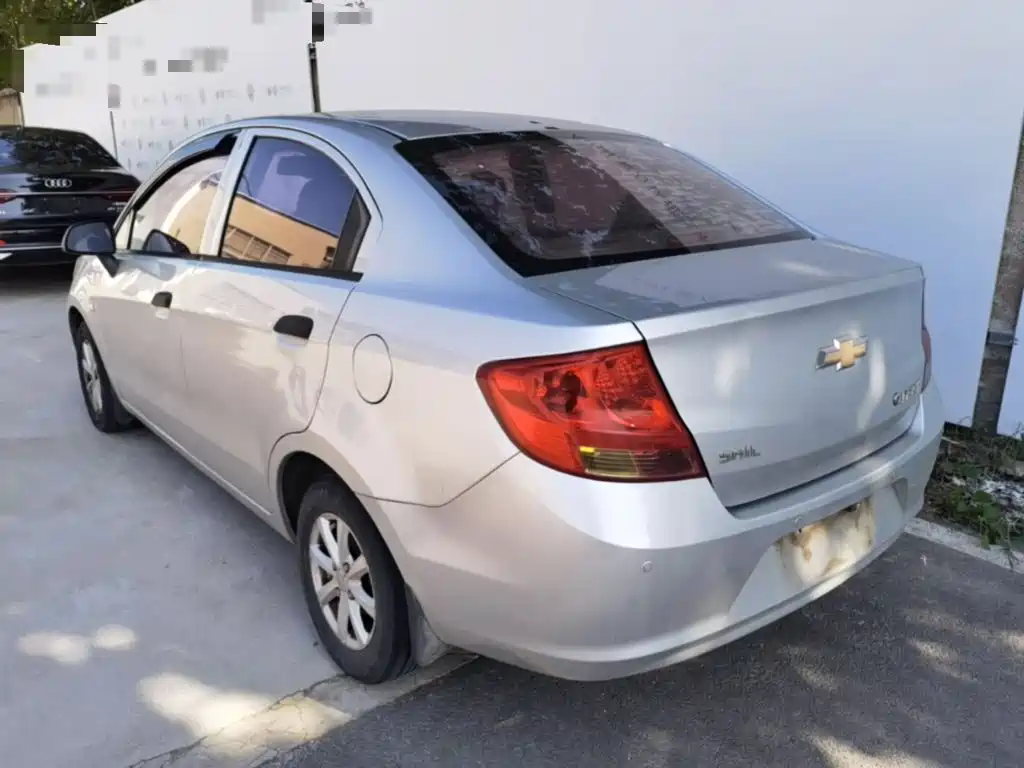 Chevrolet Sail — миниатюра 5