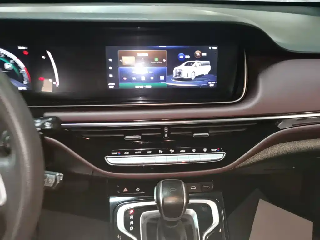 GAC Motor Trumpchi M6 — миниатюра 13