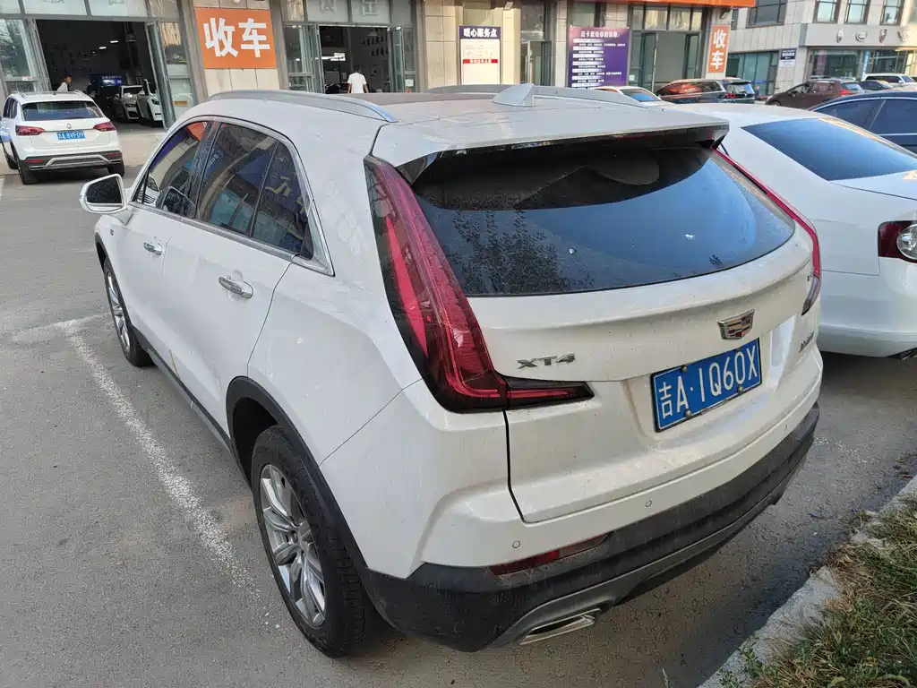 Cadillac XT4 — миниатюра 8