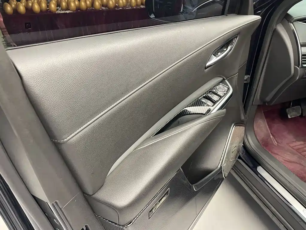 Cadillac XT4 — миниатюра 9
