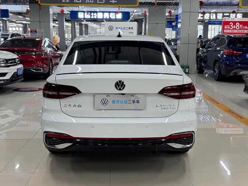 Volkswagen Lavida — миниатюра 5