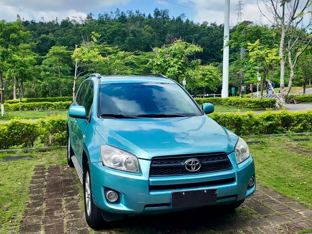 Toyota RAV4 — миниатюра 33