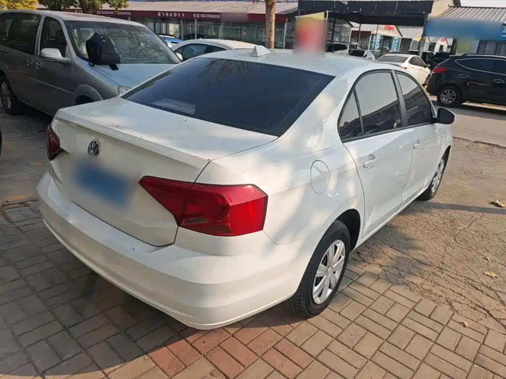 Volkswagen Jetta — миниатюра 7