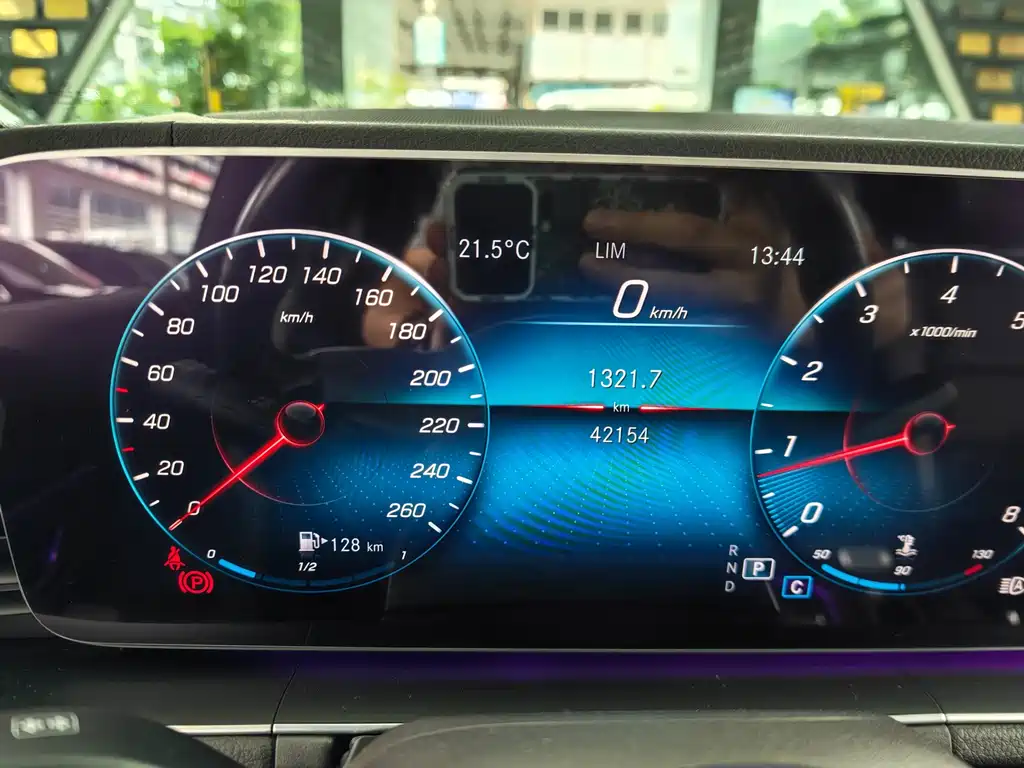 Mercedes-Benz GLE (Import) — миниатюра 13
