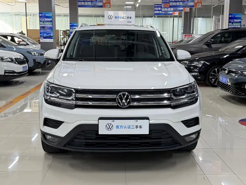 Volkswagen Tharu — миниатюра 2