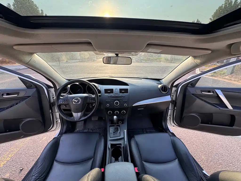 Mazda 3 Xingcheng — миниатюра 6