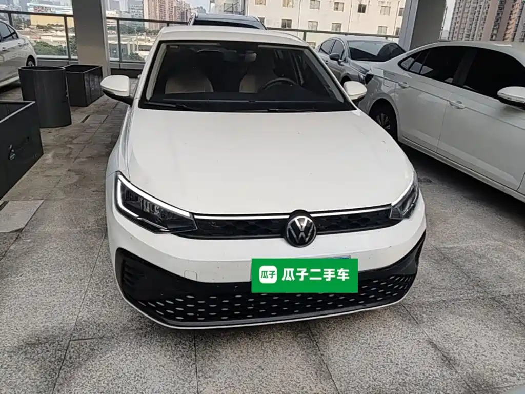Volkswagen Lavida — миниатюра 3