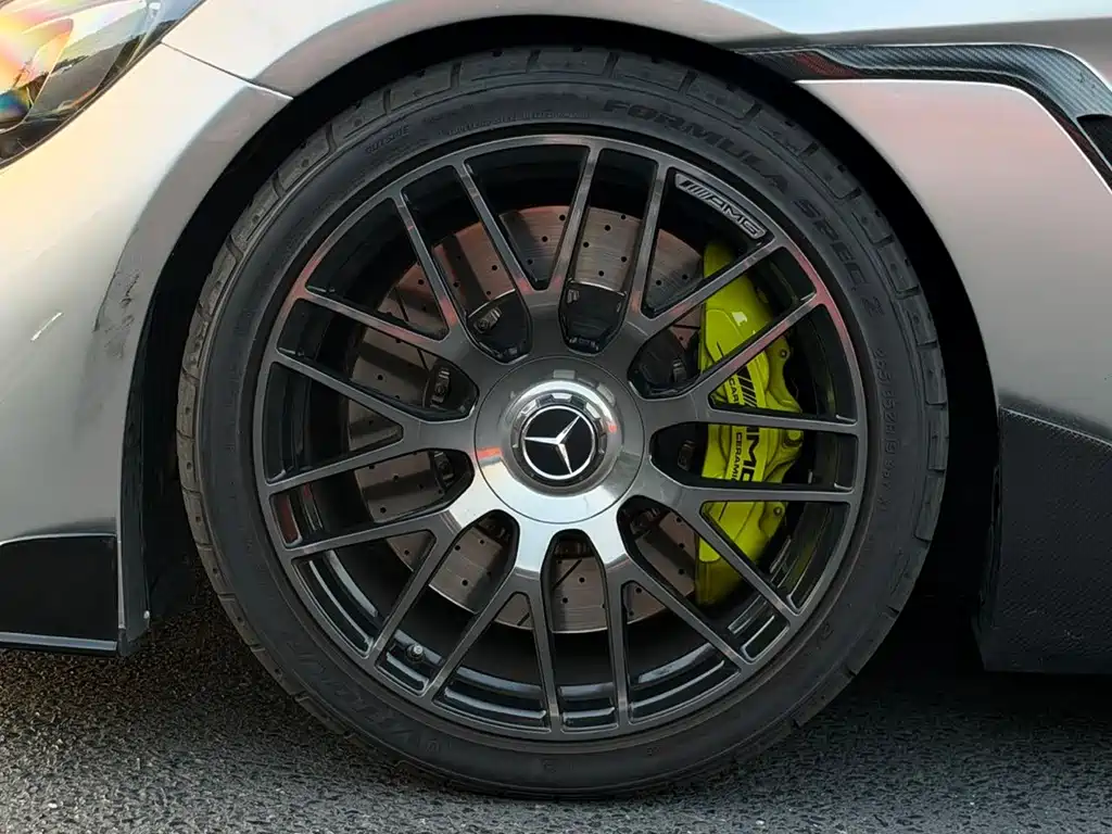 Mercedes-Benz AMG GT — миниатюра 15