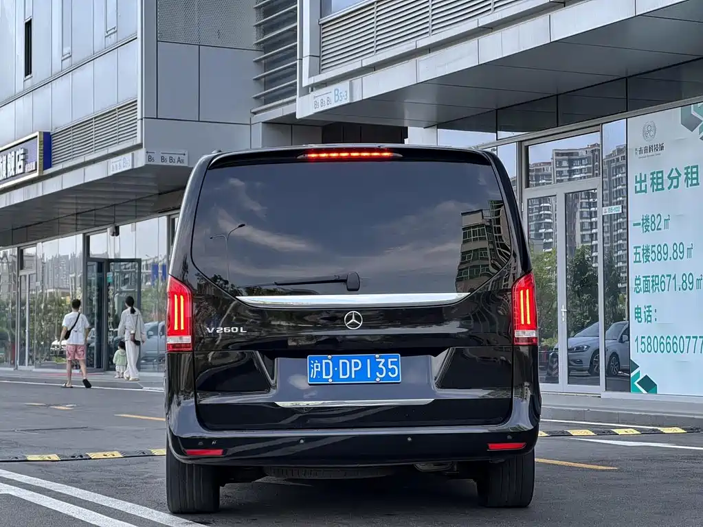 Mercedes-Benz V-Class — миниатюра 8