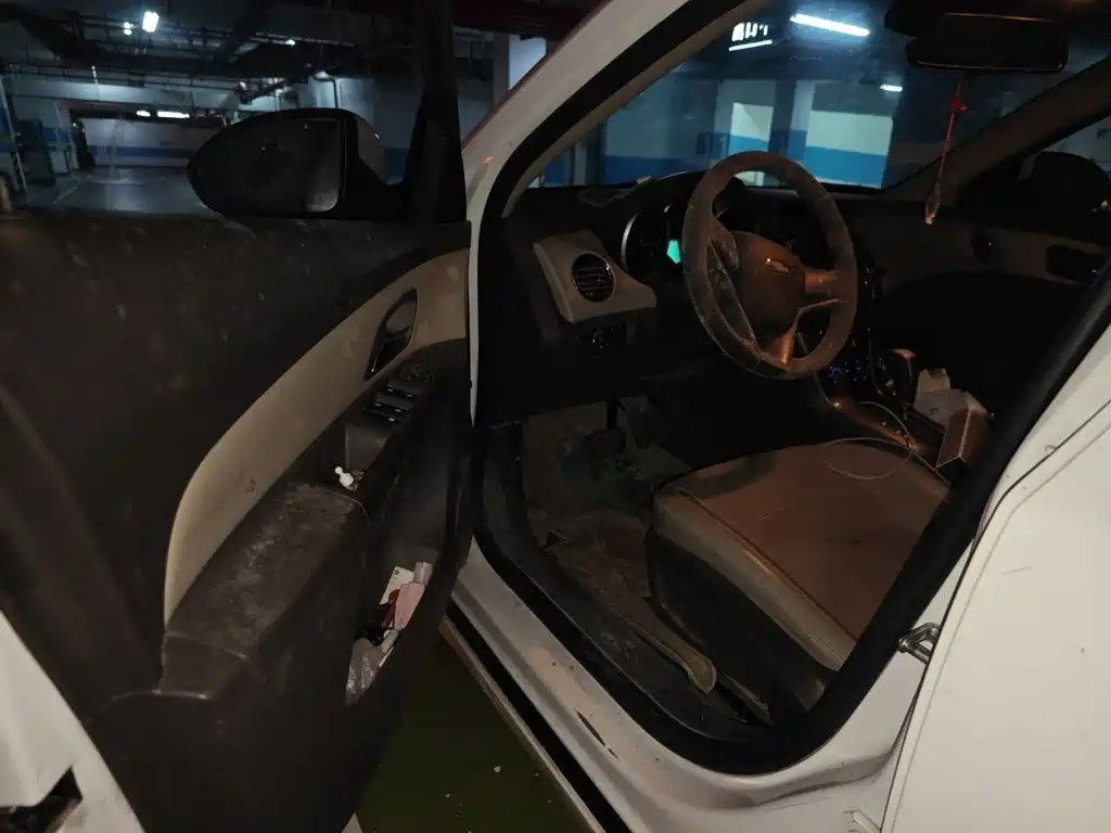 Chevrolet Cruze — миниатюра 14