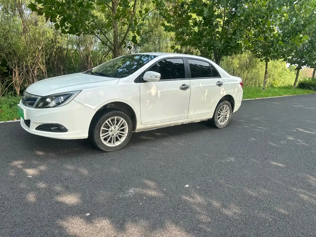 BYD e5 — миниатюра 3