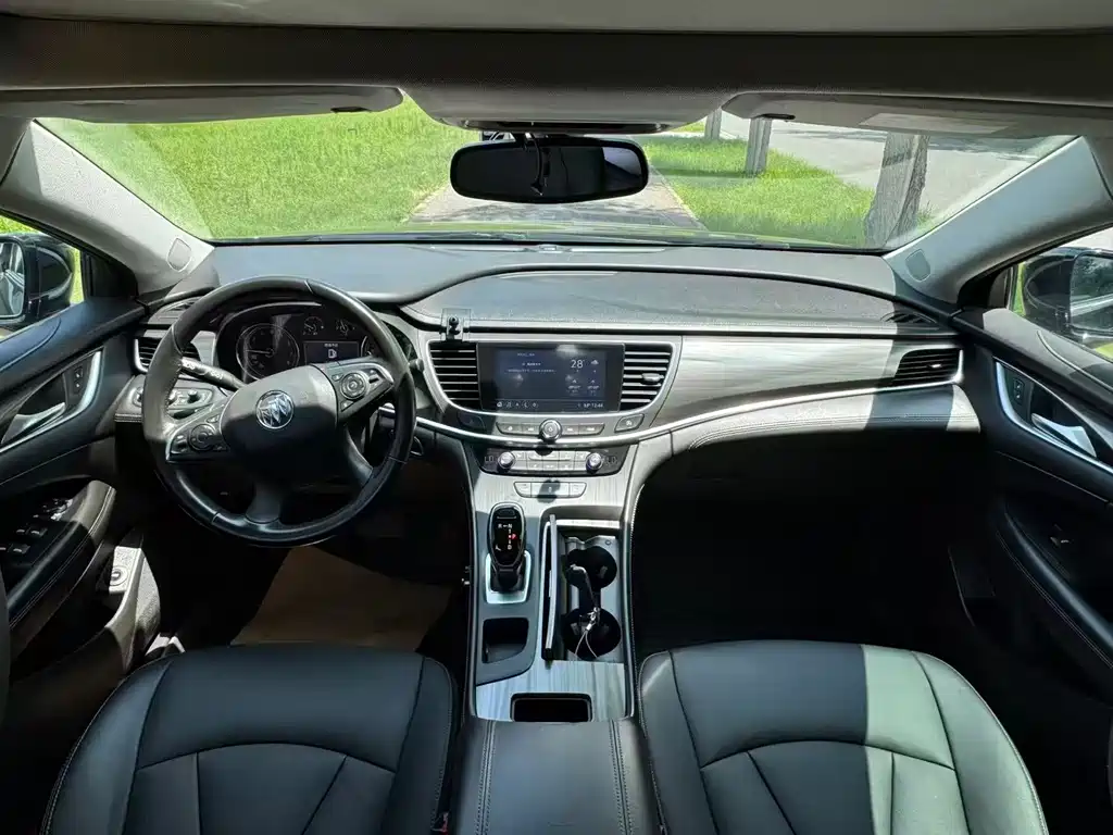 Buick LaCrosse — миниатюра 6