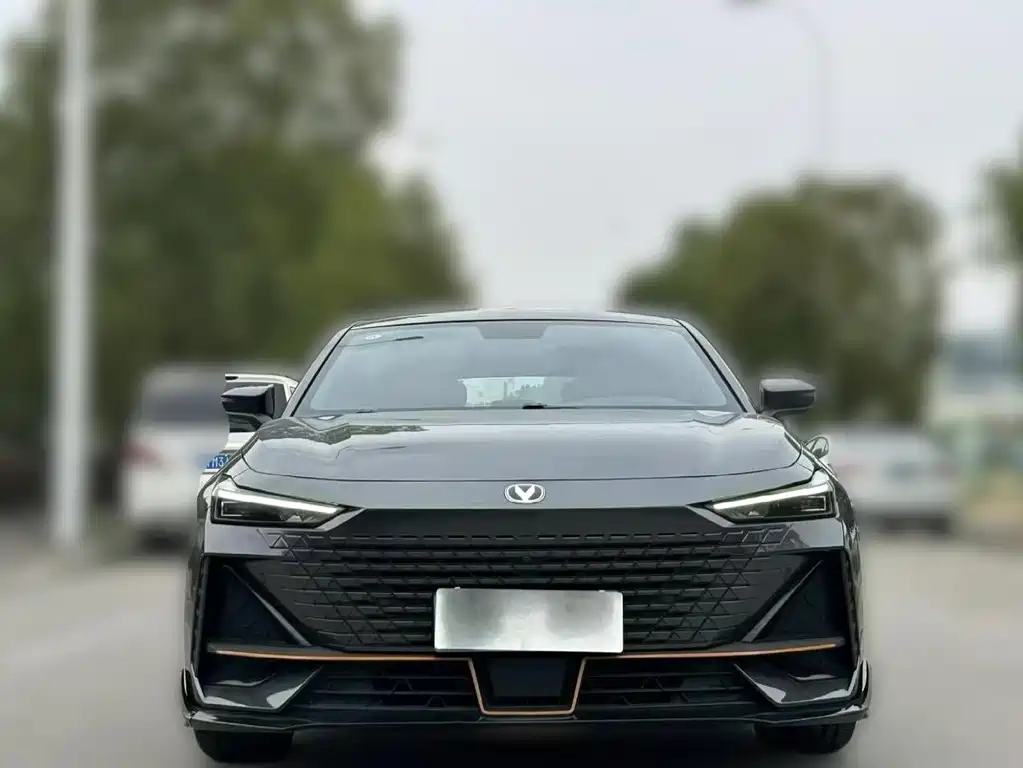 Changan UNI-V 2023 1.5T Premium