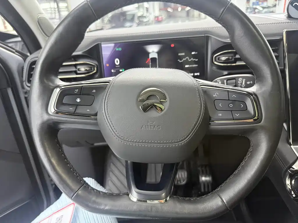 NIO ES6 — миниатюра 7