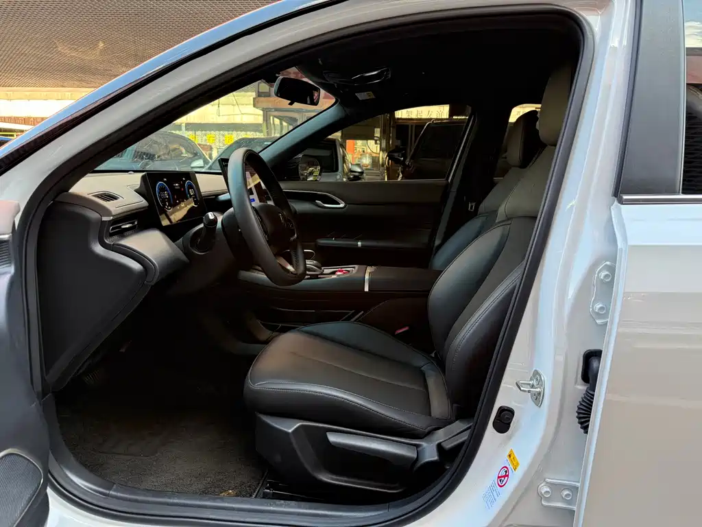 Changan Eado — миниатюра 4