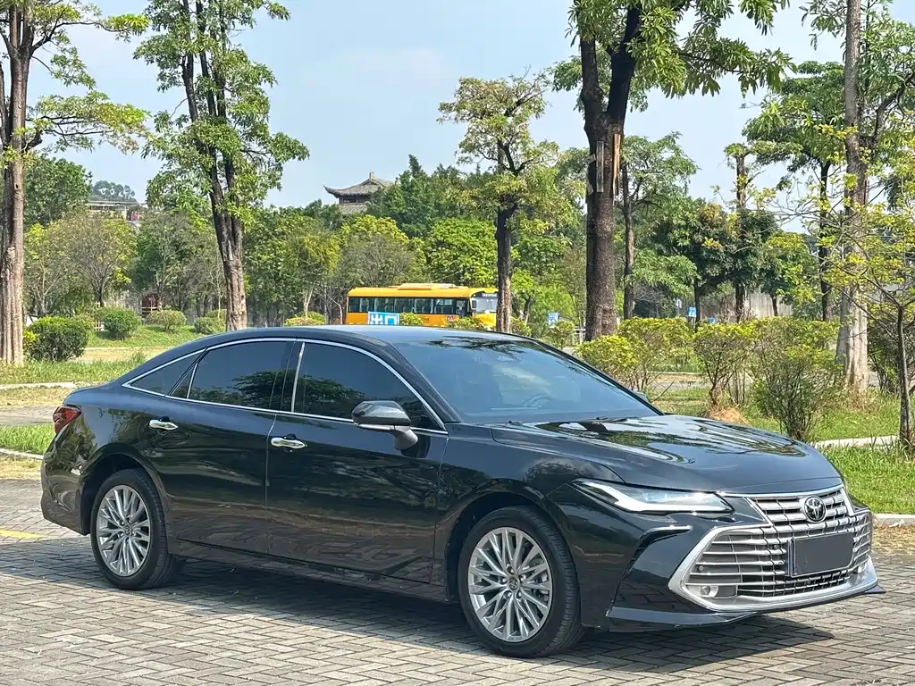 Toyota Avalon — миниатюра 3