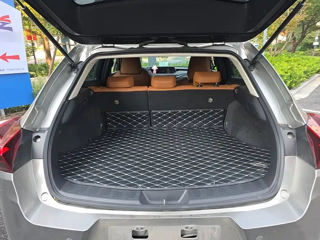 Lexus UX — миниатюра 19