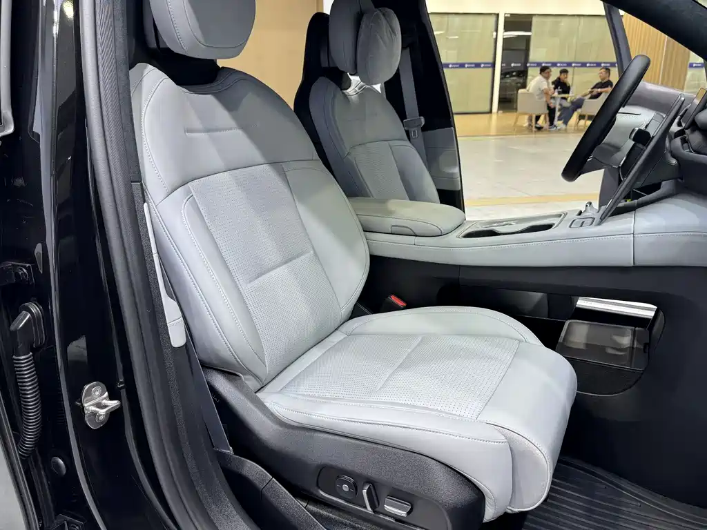 NIO ES6 — миниатюра 17