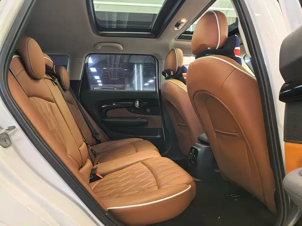 MINI Mini Clubman — миниатюра 11