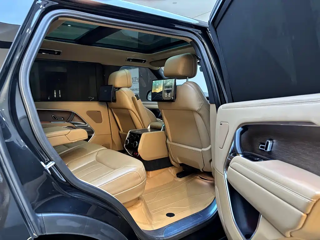Land Rover Range Rover — миниатюра 14
