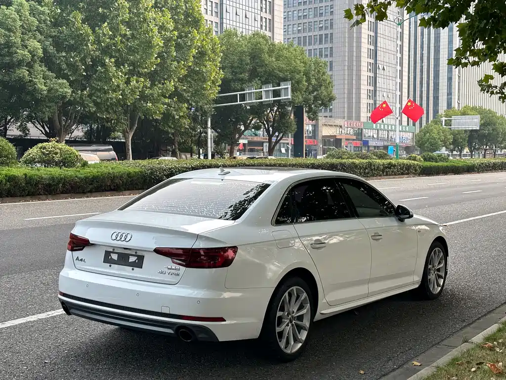 Audi A4L — миниатюра 19