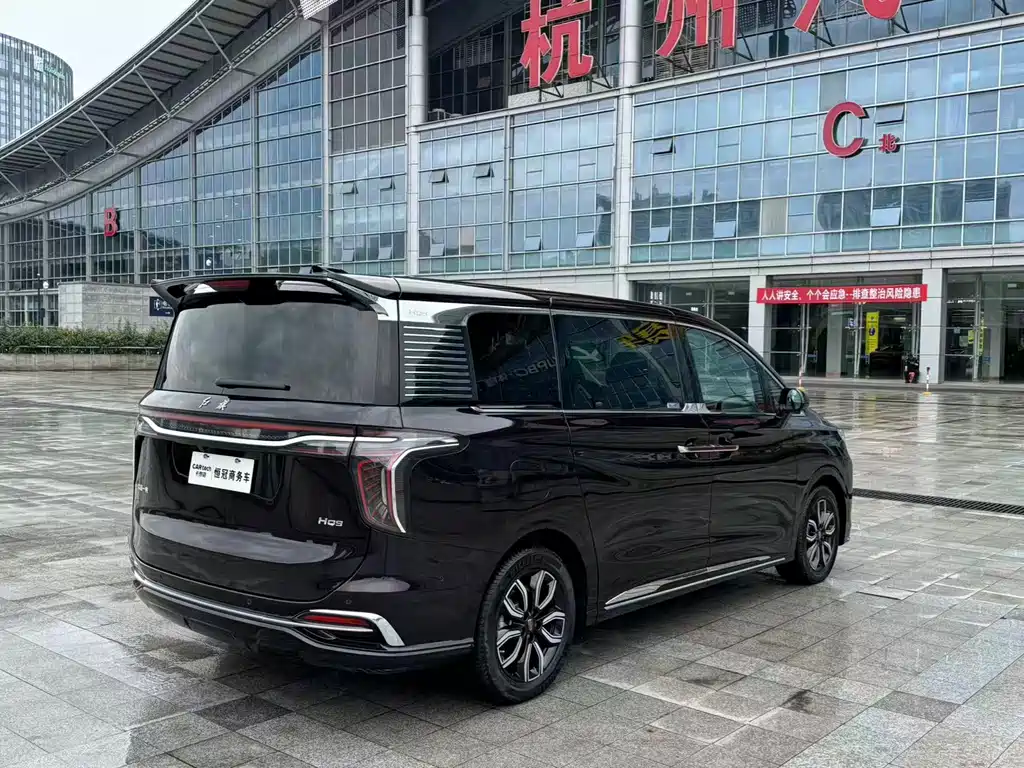 Hongqi HQ9 2023 2.0T