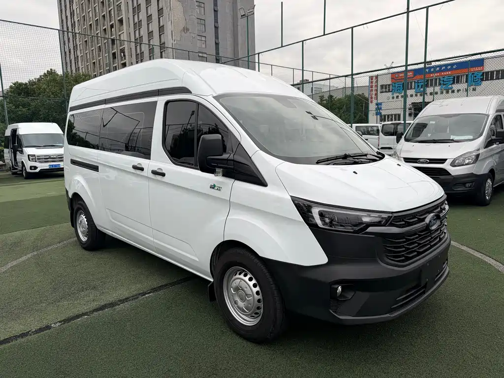 Ford Transit — миниатюра 3