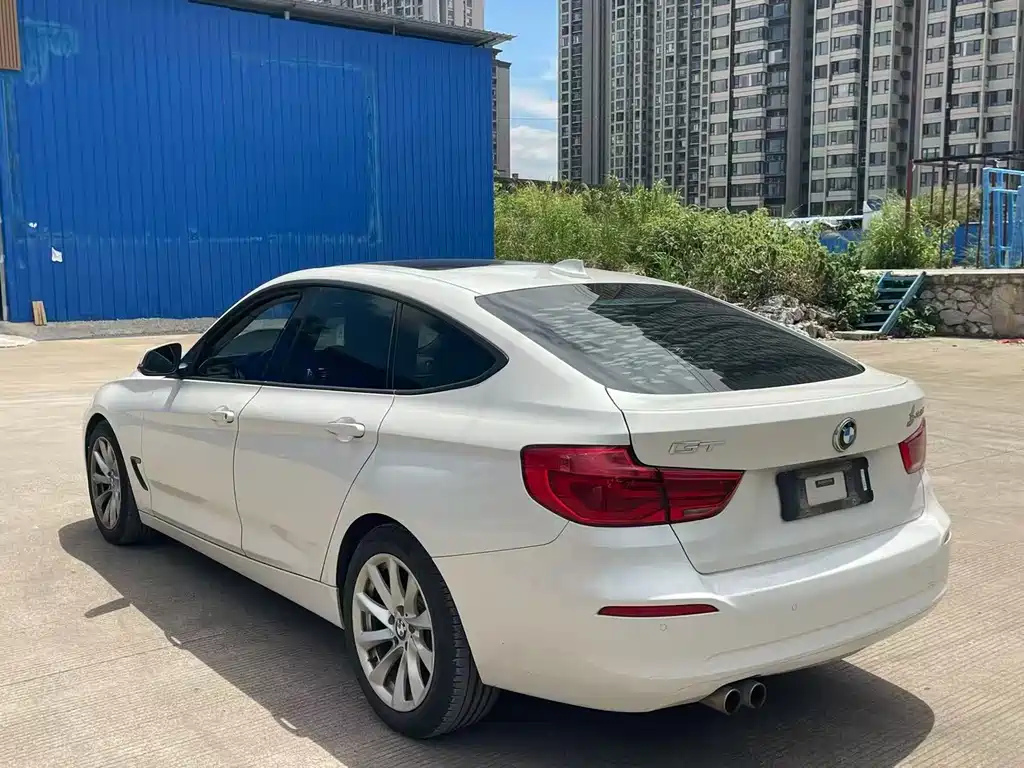 BMW 3 Series GT — миниатюра 6