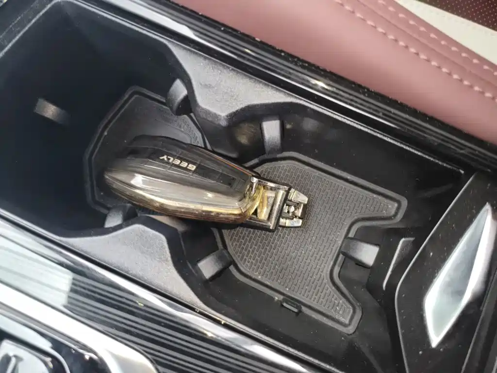 Geely Xingyue L — миниатюра 12