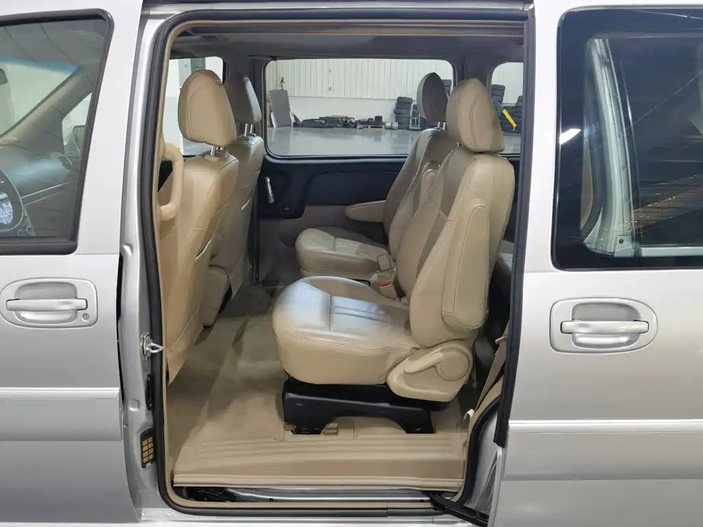 Buick GL8 — миниатюра 15