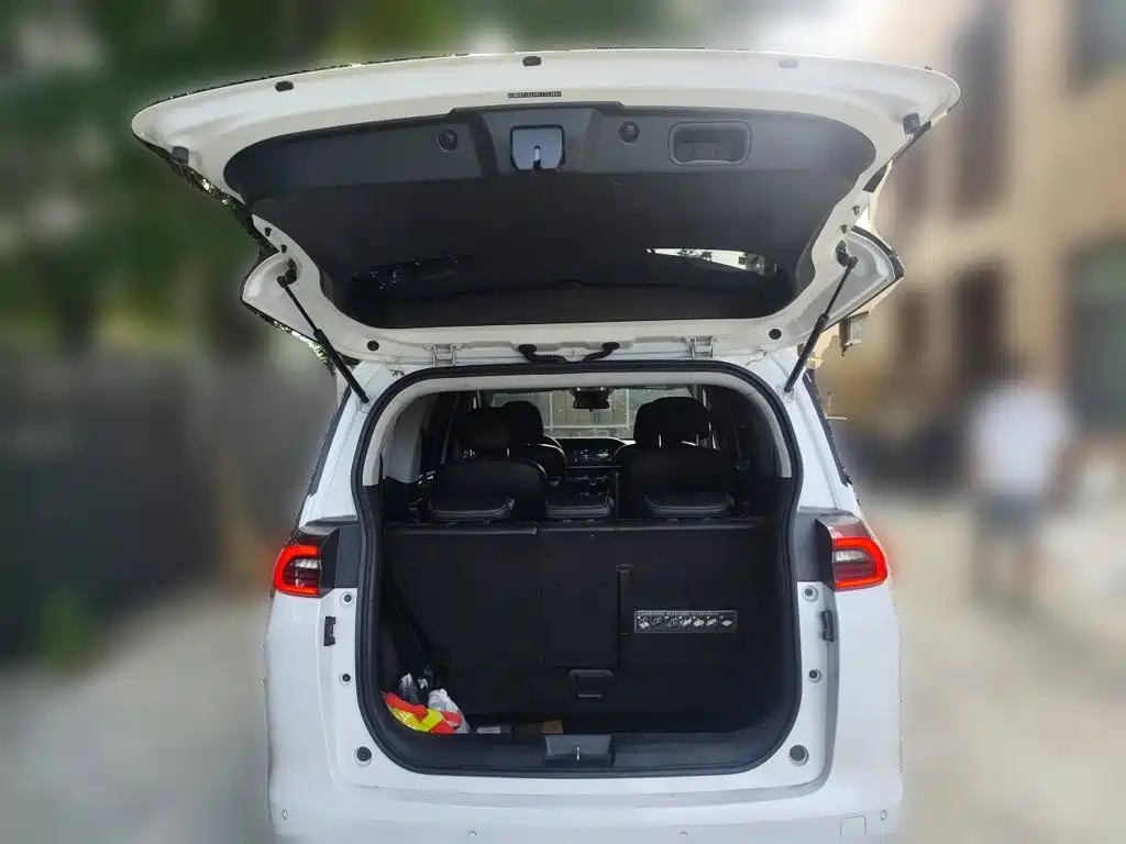 GAC Motor Trumpchi M6 — миниатюра 10