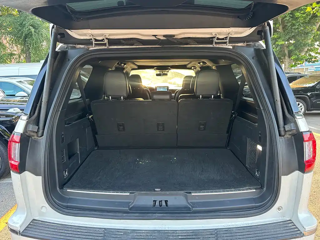 Lincoln Navigator — миниатюра 15