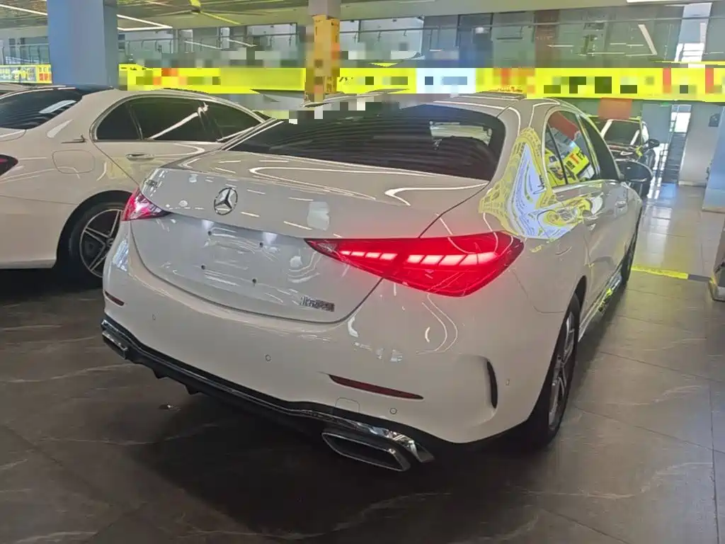 Mercedes-Benz C-Class — миниатюра 7