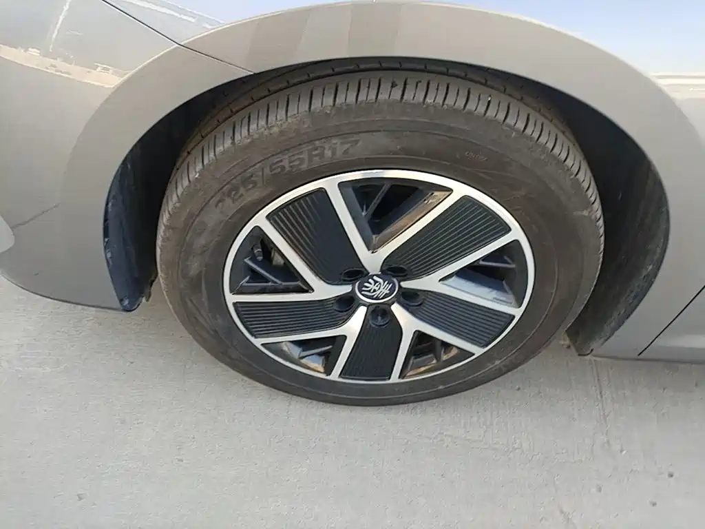 BYD Qin L — миниатюра 23