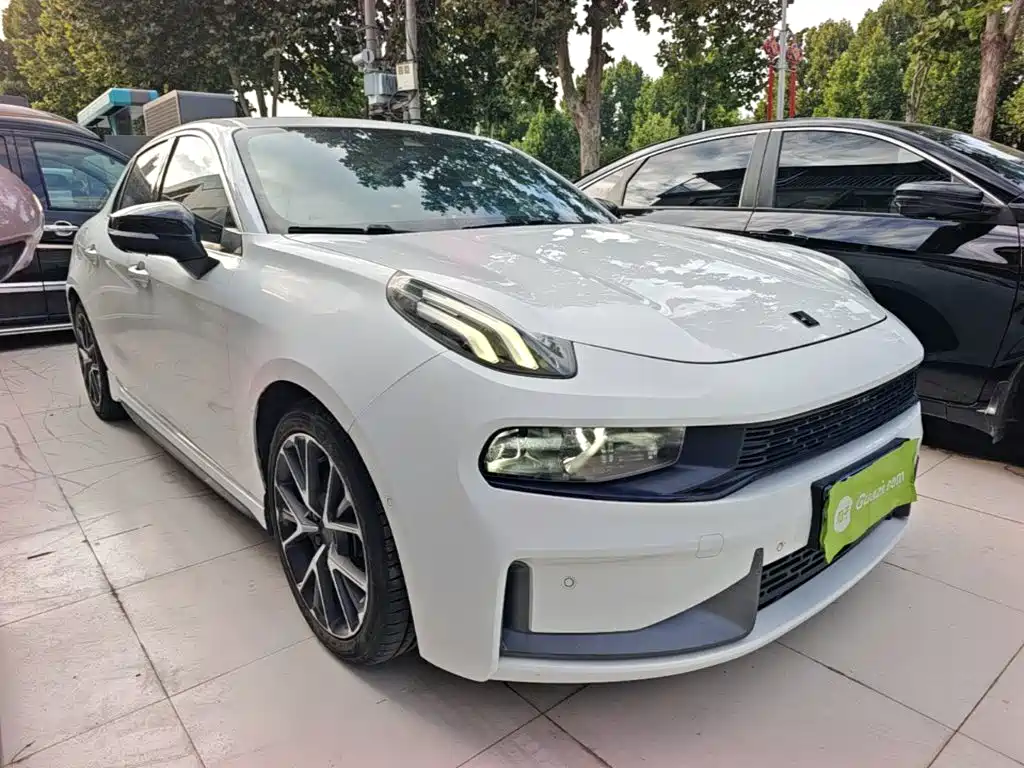 Lynk & Co 03 — миниатюра 4