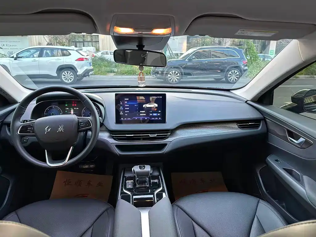 Hongqi Hongqi E-QM5 — миниатюра 6