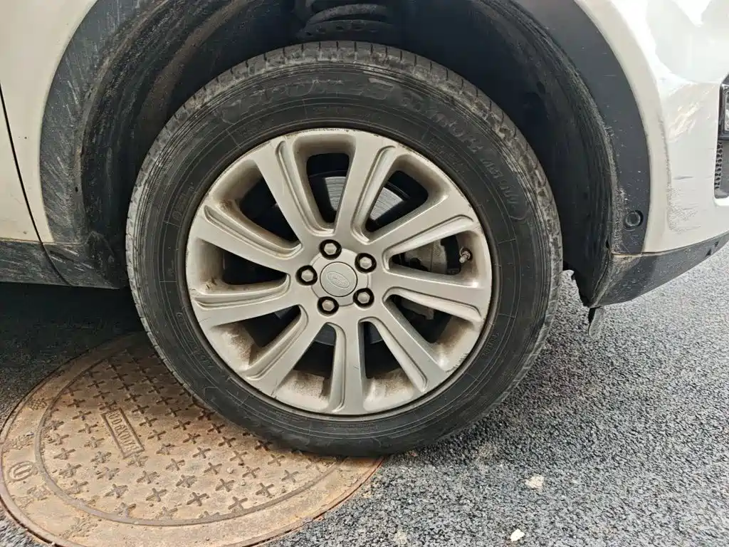 Land Rover Discovery Sport — миниатюра 8