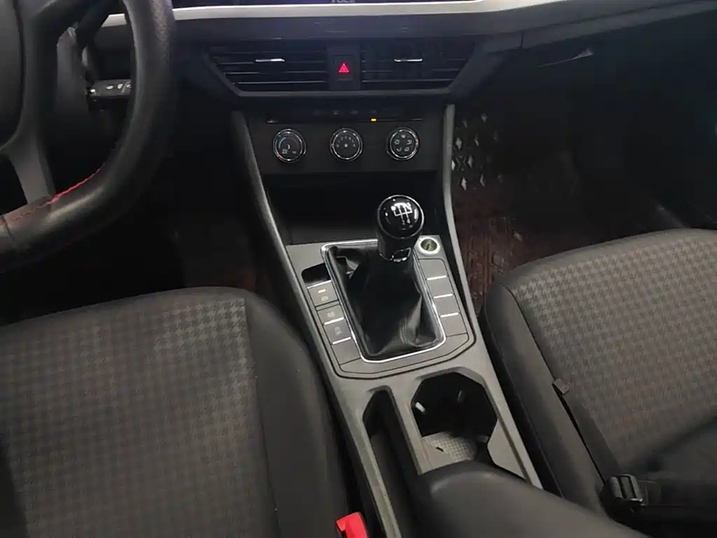 Volkswagen Bora — миниатюра 14