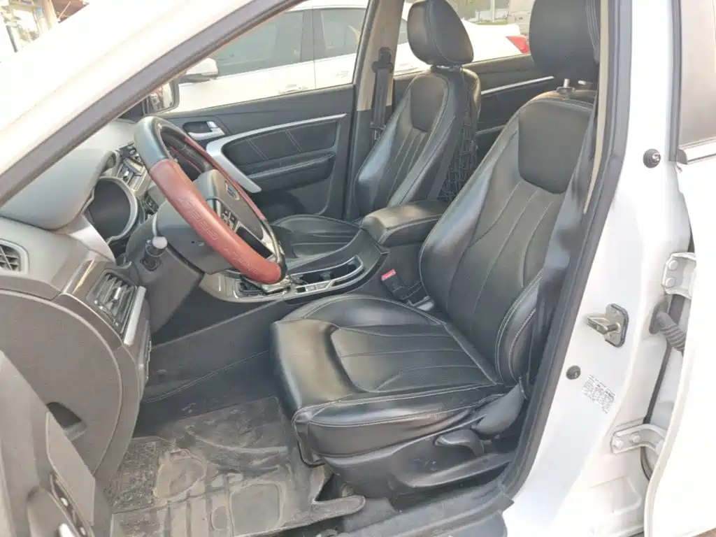Geely Emgrand — миниатюра 15