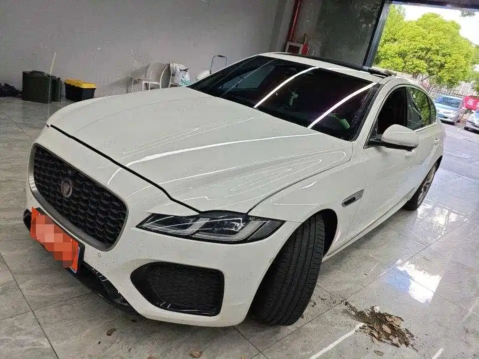 Jaguar XFL
