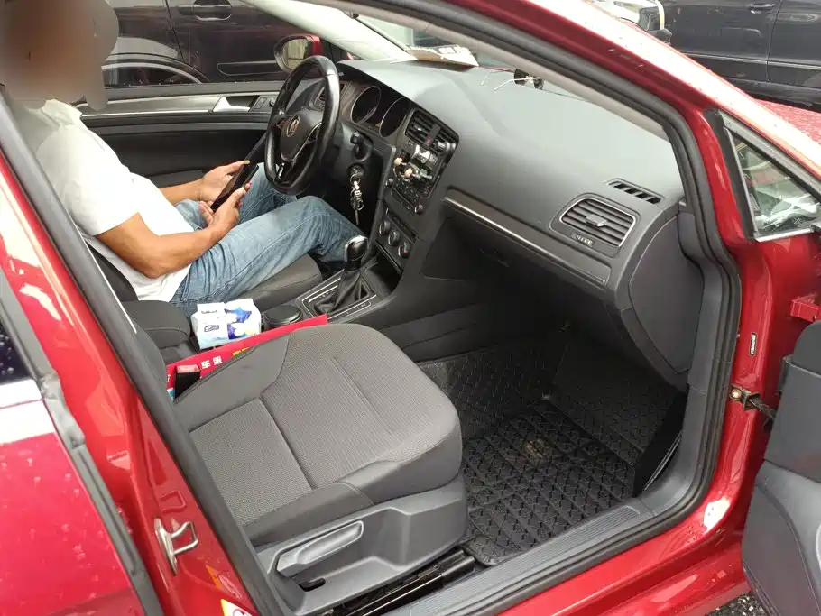 Volkswagen Golf — миниатюра 8