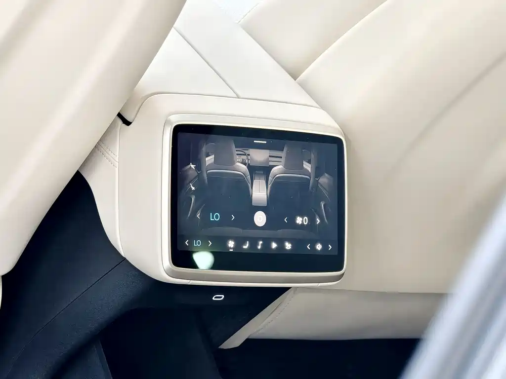 Onvo L60 2025 60kWh
